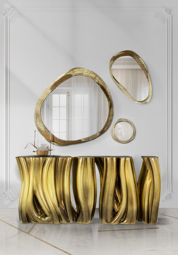 Strong Design Entryway
